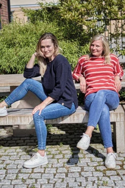 Sale GY BYSTAD SOLID, 60% ULL 40% LYOCEL — Tröjor