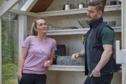 Outlet KURRE VEST, 60% FILTAD ULL, 40% LYOCELL — Västar